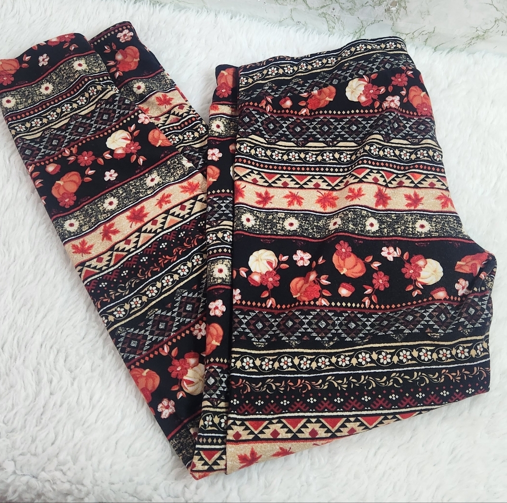 Celebrate Halloween Print Leggings